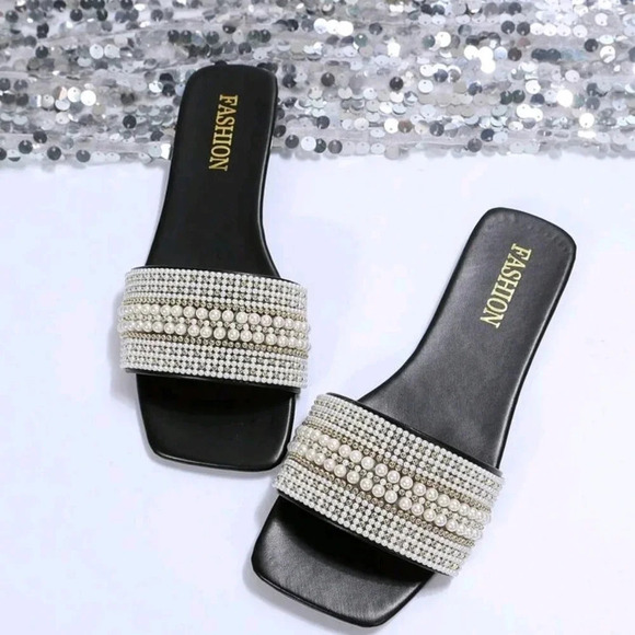 Flat Sandals With Beaded Strap, Open Toe, Lightweight - Picture 4 of 5